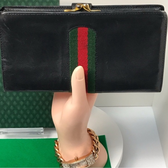 EUC Gucci Black Leather Sherry line twist lock long wallet with box - Picture 4 of 9